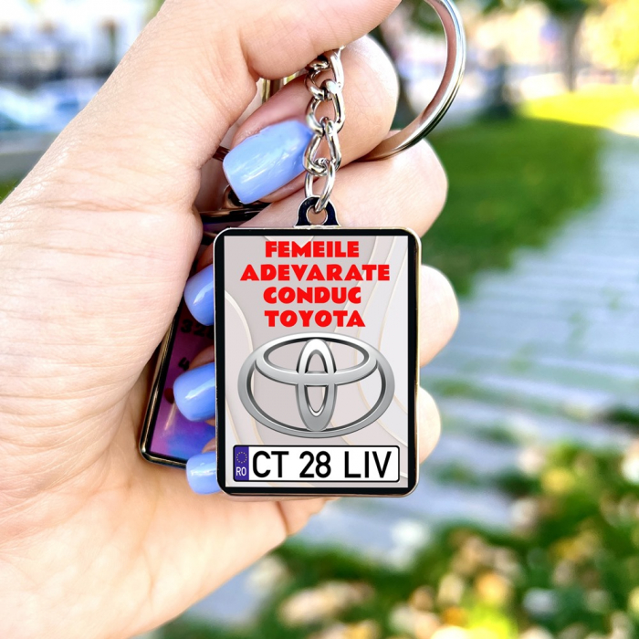 Breloc TOYOTA Personalizat -Femeile adevarate [2]