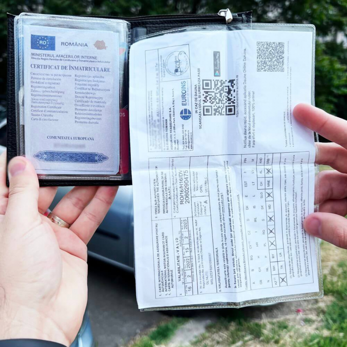 Pachet Portofel din piele cu prindere si breloc-VW [3]