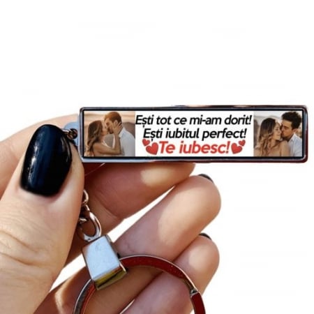 cadouri personalizate pentru sot - Breloc Personalizat cu Poze si Mesaj – Esti tot