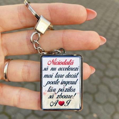 Breloc Masina Personalizat cu Mesaj – Niciodata Sa Nu Accelerezi Mai Tare! [1]
