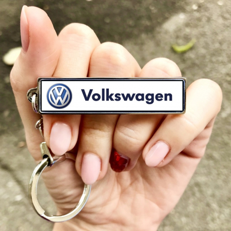 Cadouri personalizate de Paste - Breloc personalizat cu marca masinii – VW
