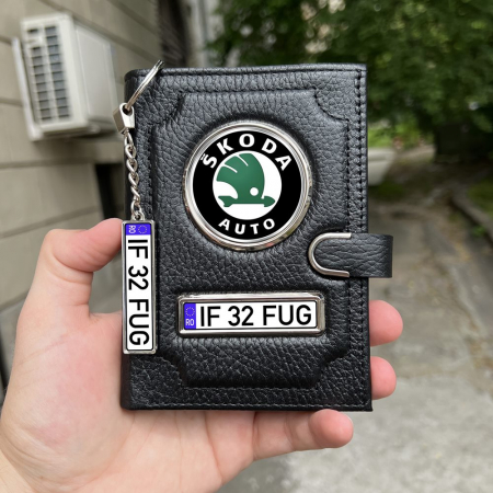 Pachet Portofel din piele cu prindere si breloc-SKODA [0]