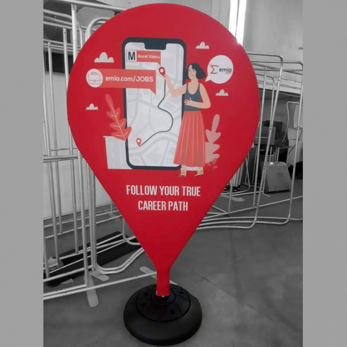 Display Pin [2]