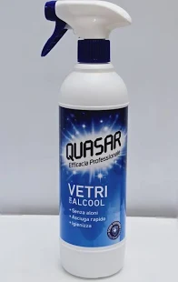 Casa si Menaj - Solutie Curatare Geamuri cu Alcool Quasar, 580 ml