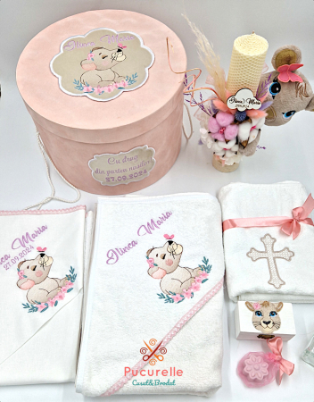 Botez - Trusou botez personalizat - 10 piese "Leoiacă"