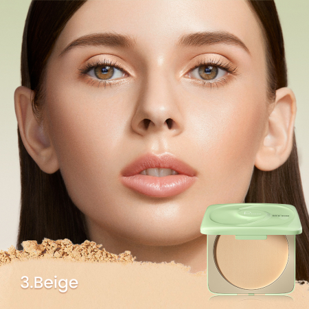 PUDRĂ COMPACTĂ îmbogățită cu vitamine [12]