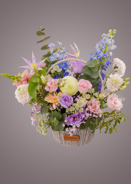 Aranjament floral colorat cu ranunculus si gura leului [3]