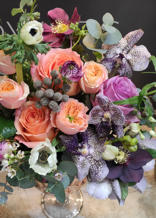 Aranjament floral portocaliu cu mov cu anemone si orhidee [1]