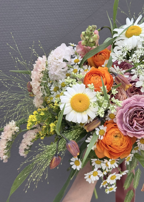 Buchet de cununie rustic din flori de camp portocaliu violet [6]