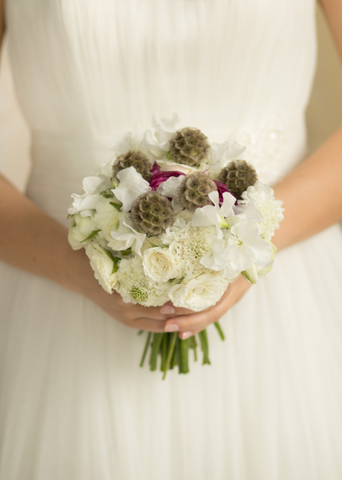 Buchet de mireasa alb cu Scabiosa [1]