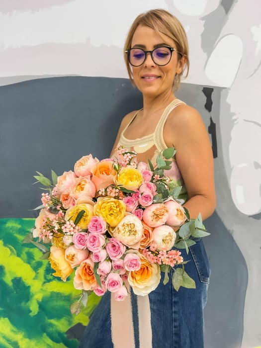 Buchet de mireasa / nasa din trandafiri de gradina galbeni si miniroze roz [5]