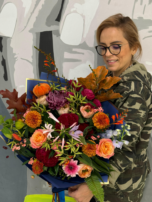 Buchet de toamna din crizanteme mov trandafiri dalii celosia nerina [6]