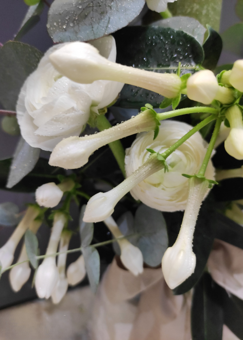 Lumanare de botez decorata cu flori de Iasomie de Madagascar [3]