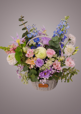 TOATE - Aranjament floral colorat cu ranunculus si gura leului
