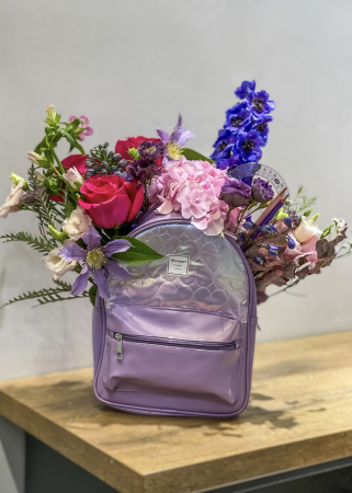 PENTRU SCOALA & GRADI - Aranjament floral in ghiozdan pentru scoala sau gradi
