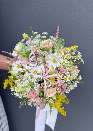 EVENIMENTE - Buchet de mireasa romantic cu flori de camp