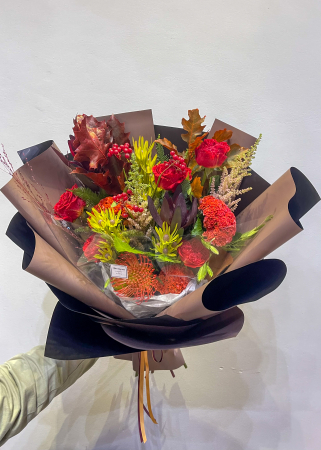 PENTRU SCOALA & GRADI - Buchet de toamna din celosia si leucospermum