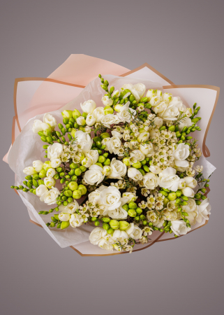 Buchet din frezii albe si wax [2]