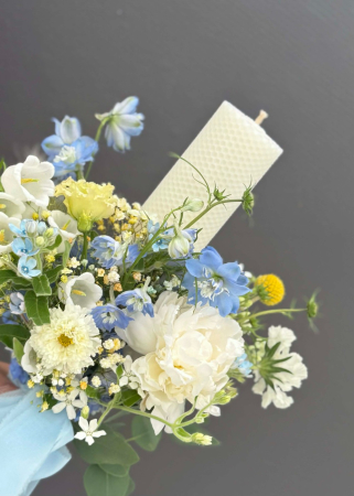 Lumanare de botez baietel albastra cu campanula si delphinium [3]