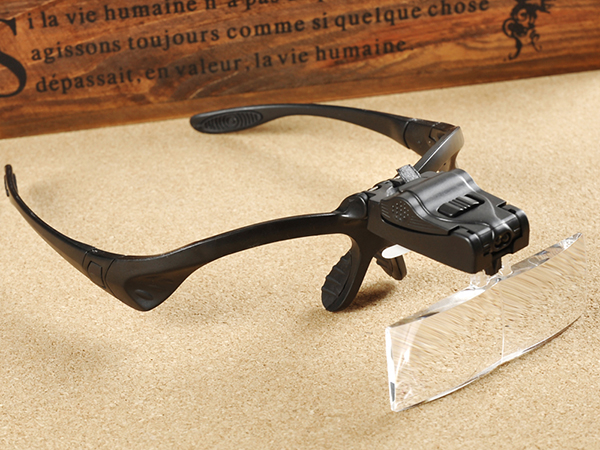 Ochelari de marire cu 5 lentile interschimbabile si led [5]