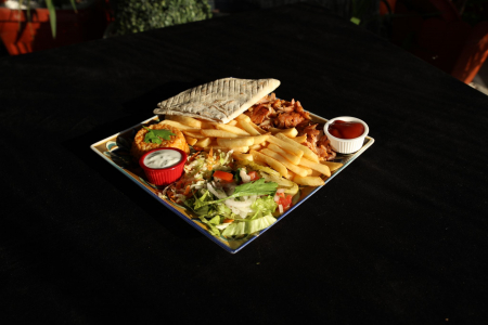 TURKISH PLATE GRILL - Kebab Pui la Farfurie