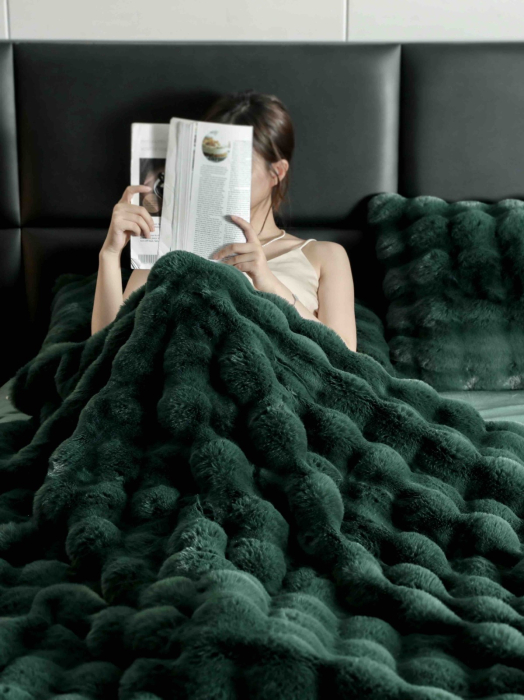 Lenjerie De Pat Pufoasa Rabbit Luxury Edition, 6 Piese, Verde Smarald [9]