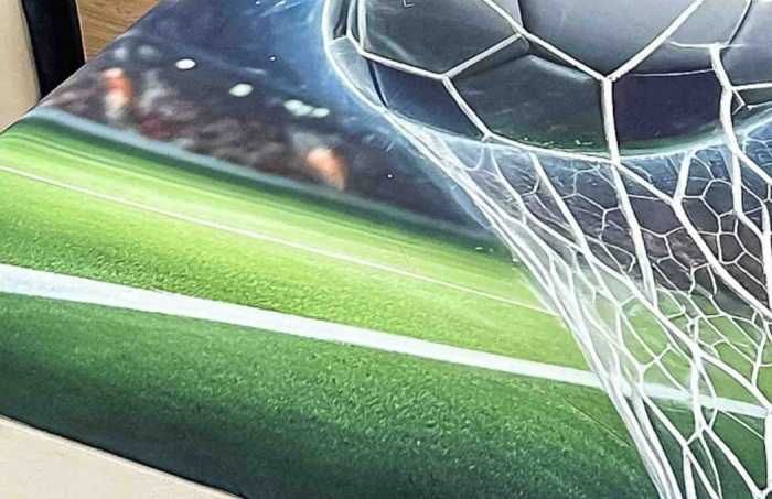 Husa de Pat cu Elastic Bumbac Finet 5D, Pat Dublu, cu 2 Fete de Perna, 160x200 cm - Verde, Fotbal [3]