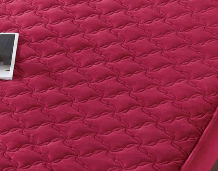Husa de Pat Matlasata Tip Topper Catifea, 140x200 cm, cu 2 Fete de Perna - Grena [3]