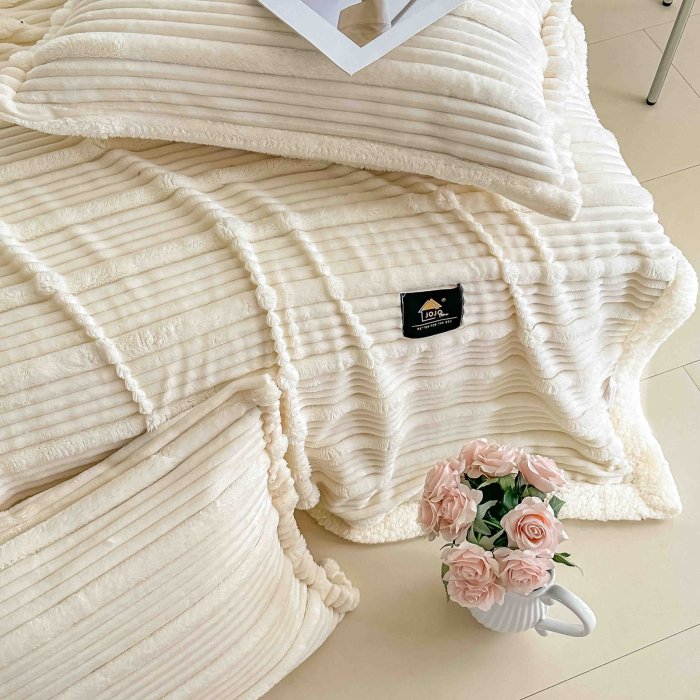 Patura Cocolino Cu Blanita + 2 Fete Perna - Crem [4]