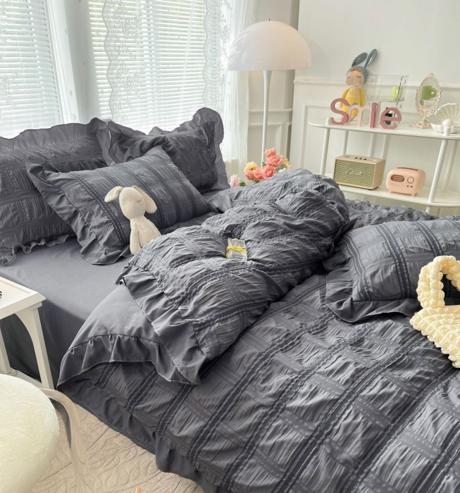 Set Lenjerie de Pat 2 Persoane Bumbac Finet Creponata Uni cu Volanase, 6 Piese - Gri Inchis [2]