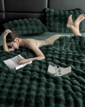 Lenjerie De Pat Pufoasa Rabbit Luxury Edition, 6 Piese, Verde Smarald [6]