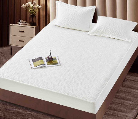 Husa de Pat Matlasata Tip Topper Catifea, 160x200 cm, cu 2 Fete de Perna - Alb [1]