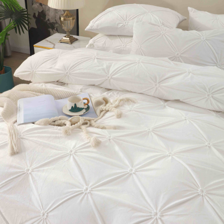 Lenjerie Din Catifea Cu Elastic, cu pliuri brodate, 4 piese, Alba, RL-LCJ-12 [1]