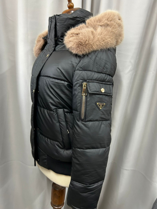 Geacă scurtă neagră cu guler si glugă detașabilă [2]