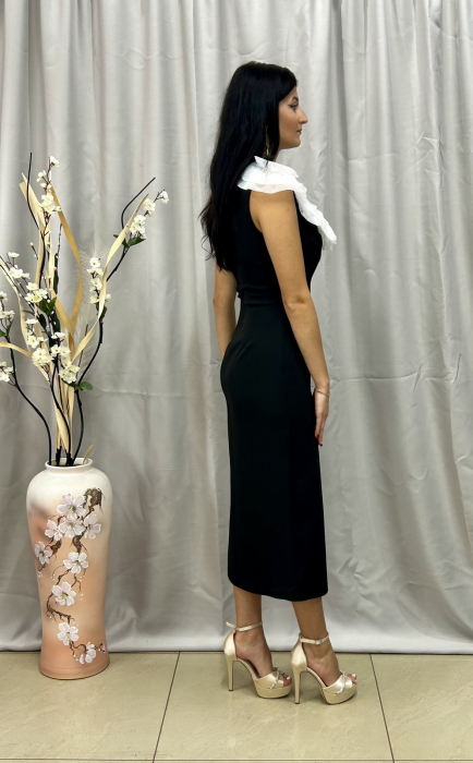 Rochie Elegantă Medie Neagră Umăr Alb [2]