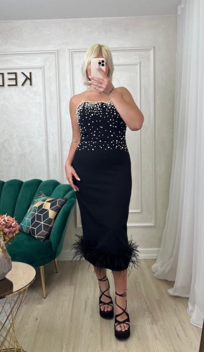 Rochie Elegantă Midi Neagră cu perle și pene [4]