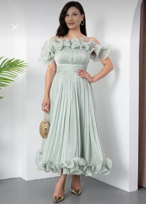Rochie Elegantă Vernil cu Volane și Umeri Goi [3]