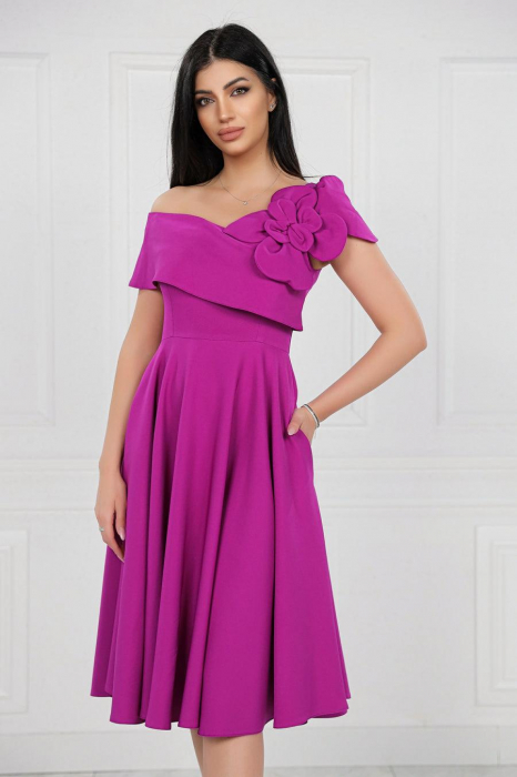 Rochie Midi Elegantă Cloș Magenta Decolteu Umeri [4]