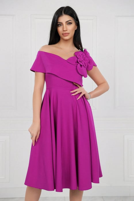 Rochie Midi Elegantă Cloș Magenta Decolteu Umeri [5]