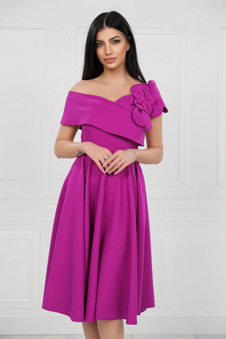 Rochie Midi Elegantă Cloș Magenta Decolteu Umeri [3]