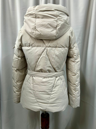 Geacă scurtă bej deschis  glugă detașabilî  si cordon cu capse [1]