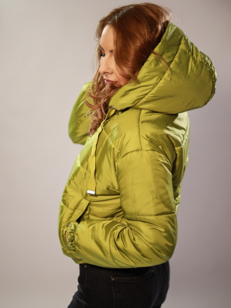 Geacă scurtă verde fistic cu glugă [2]