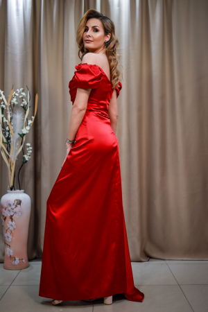 Rochie  lungă elegantă roșie cu umeri ușor bufanți [1]