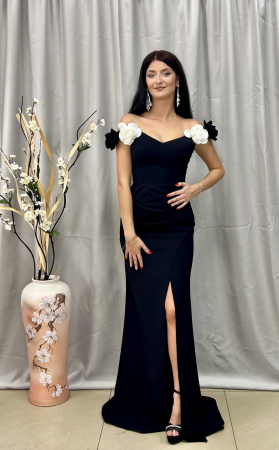 Rochie Elegantă Lungă Negră cu Umeri din Trandafiri alb negru [2]