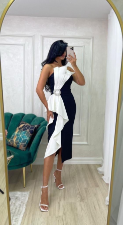 REDUCERI - Rochie midi de ocazie negru cu alb