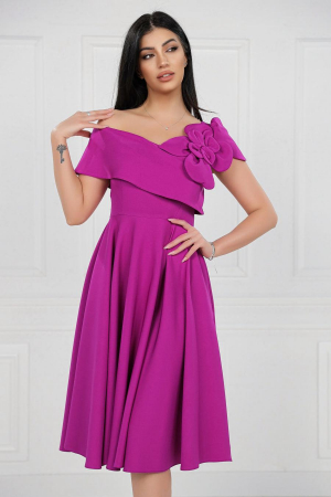 Rochie Midi Elegantă Cloș Magenta Decolteu Umeri [1]
