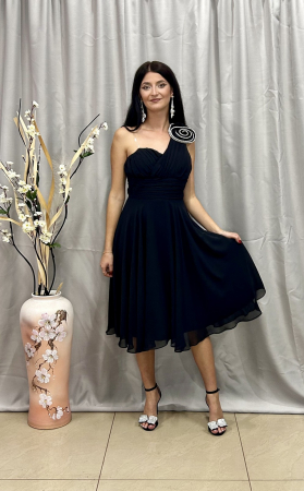 Rochie Elegantă Medie Cloș Neagră [2]