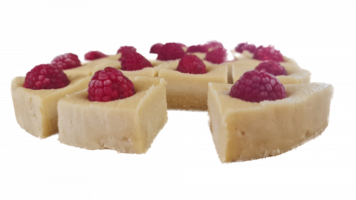 Fudge cu ciocolata albă și zmeura [4]