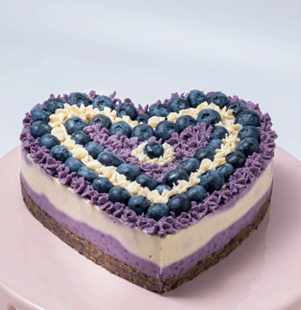 Torturi - Tort cu Crema de Afine si Cioco alba, model Zebra