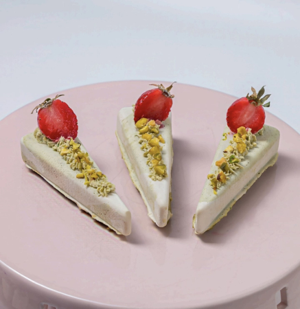 Felii Tort Raw Vegan - Prajitura cu Fistic și Ciocolată Albă